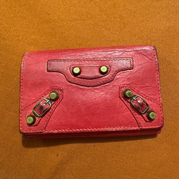 Balenciaga Raspberry key holder - Picture 1 of 8